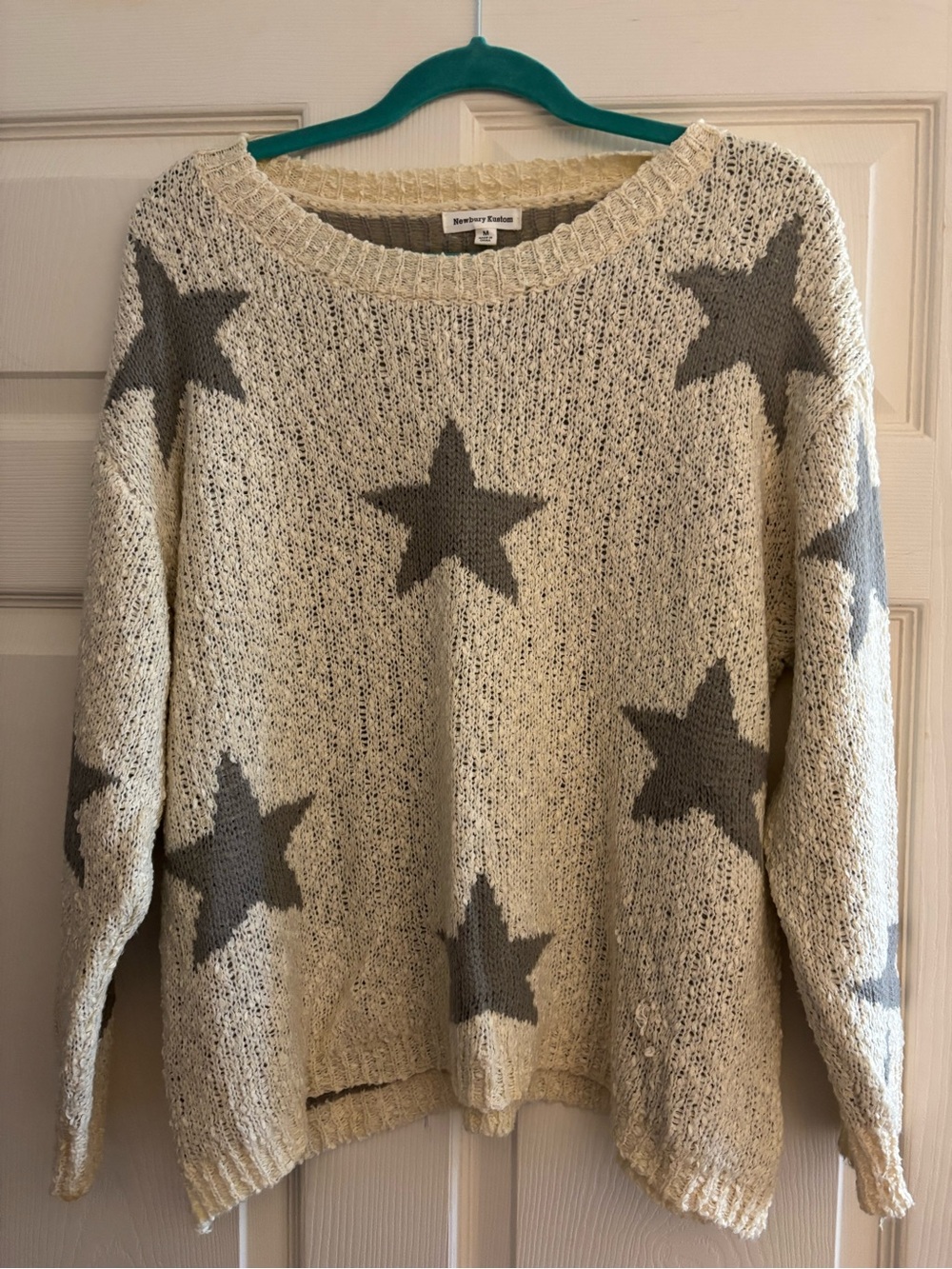 vestique Cream Knit Sweater with Gray Stars